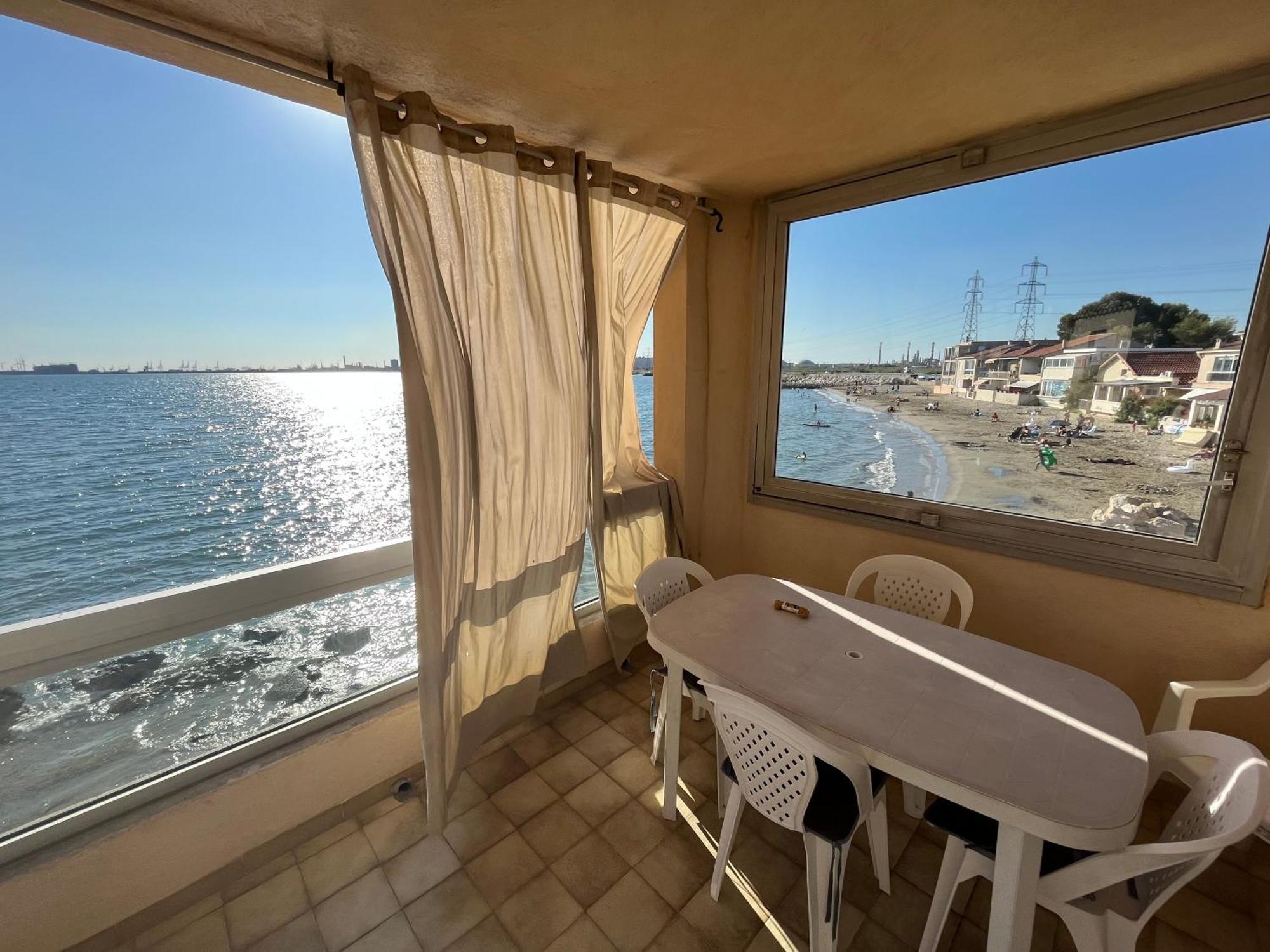 1er étage, front de mer, emplacement exceptionnel Fos-sur-Mer Extérieur photo